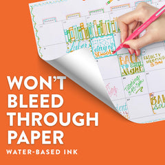 Paper Mate bolígrafo en mano demostrando agarre cómodo para escritura prolongada