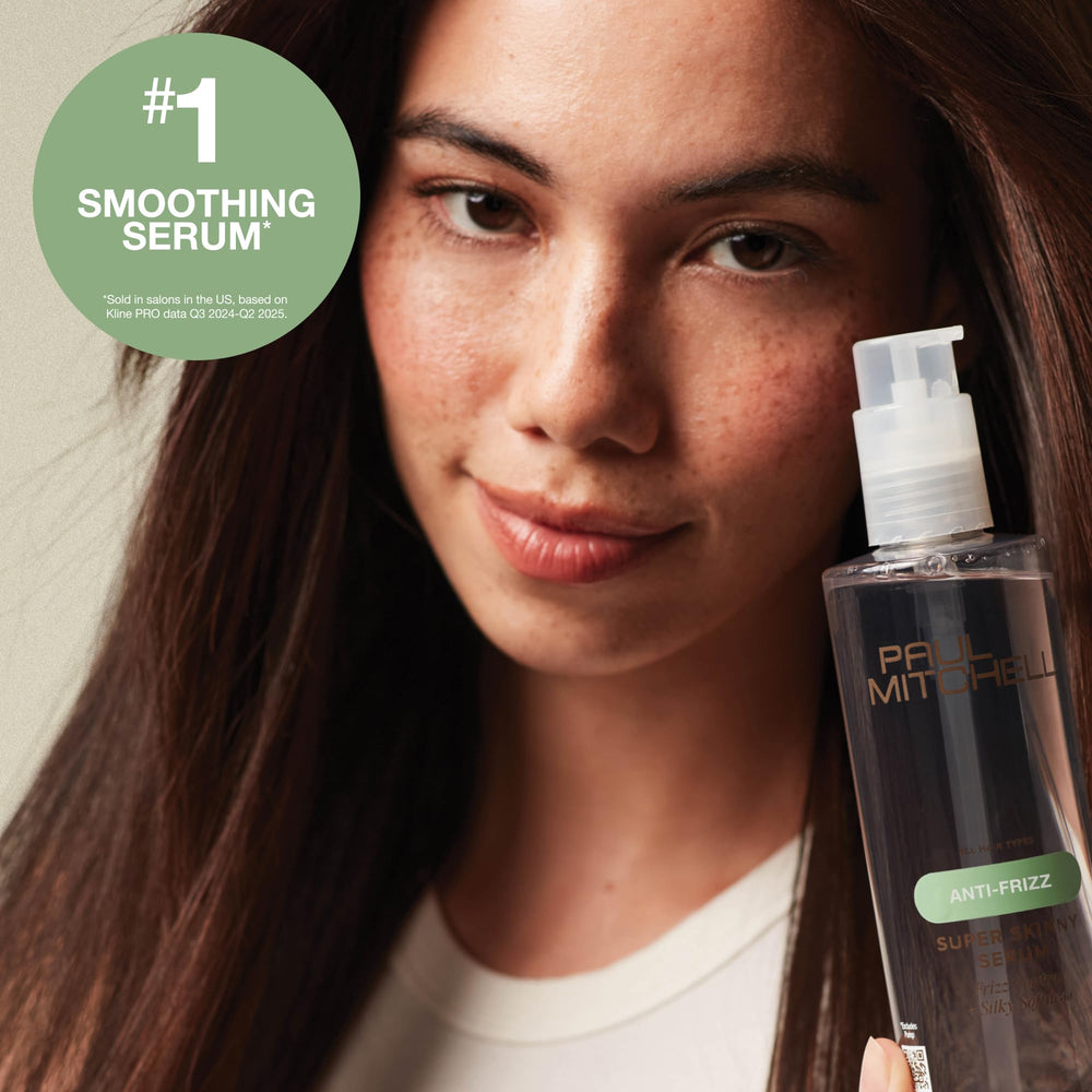 Paul Mitchell serum sobre cabello húmedo mostrando acabado sin frizz