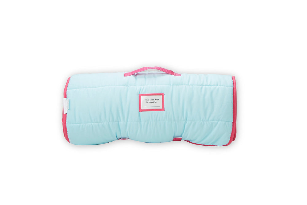Paw Patrol Skye blanket close-up in coral fleece, highlighting softness and cozy warmth