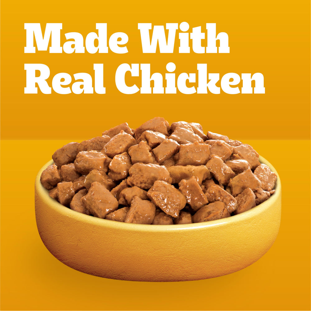 Pedigree trozos de pollo cerca que aportan proteína real y sabor