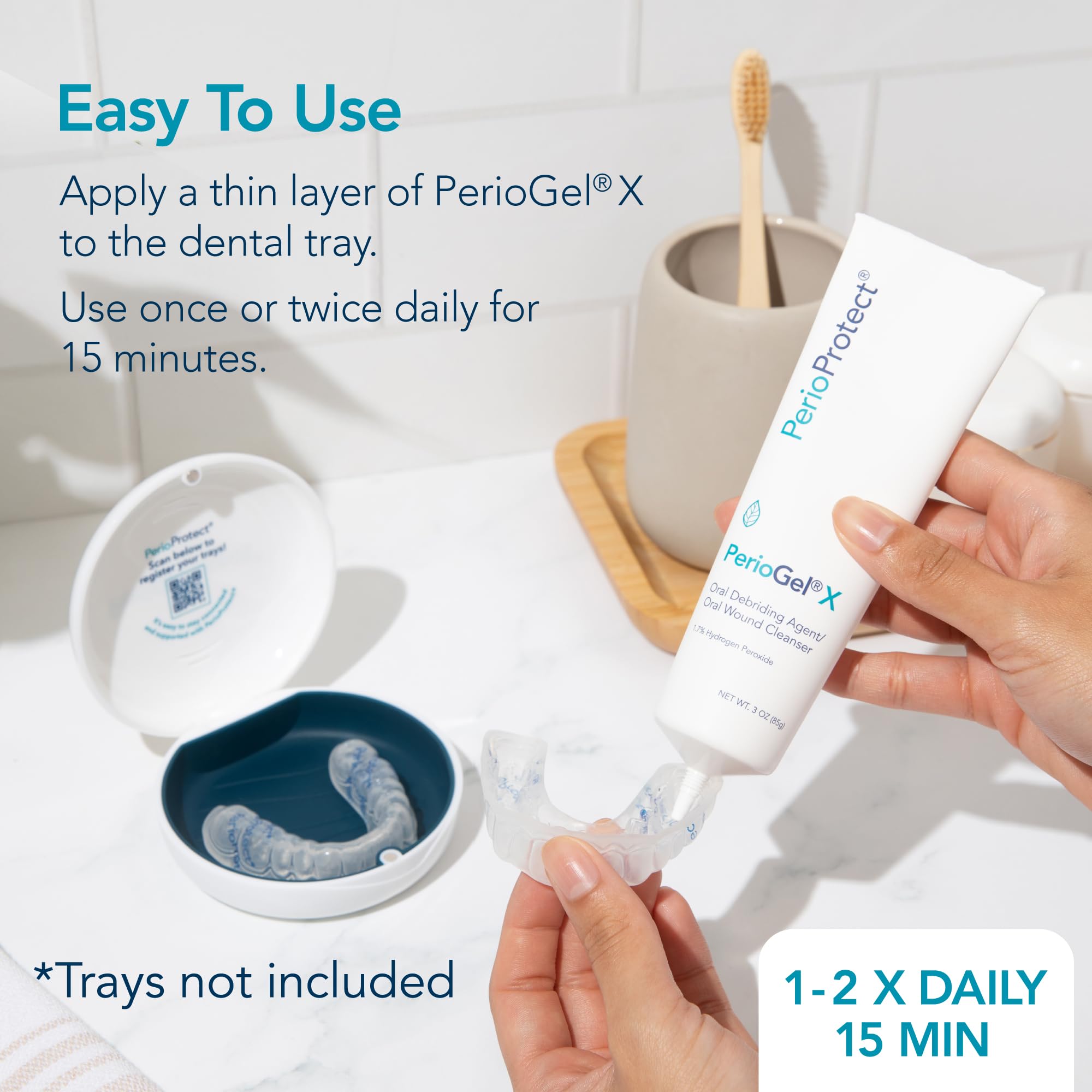 Perio Protect gel en mano para comparar tamaño y facilidad de uso
