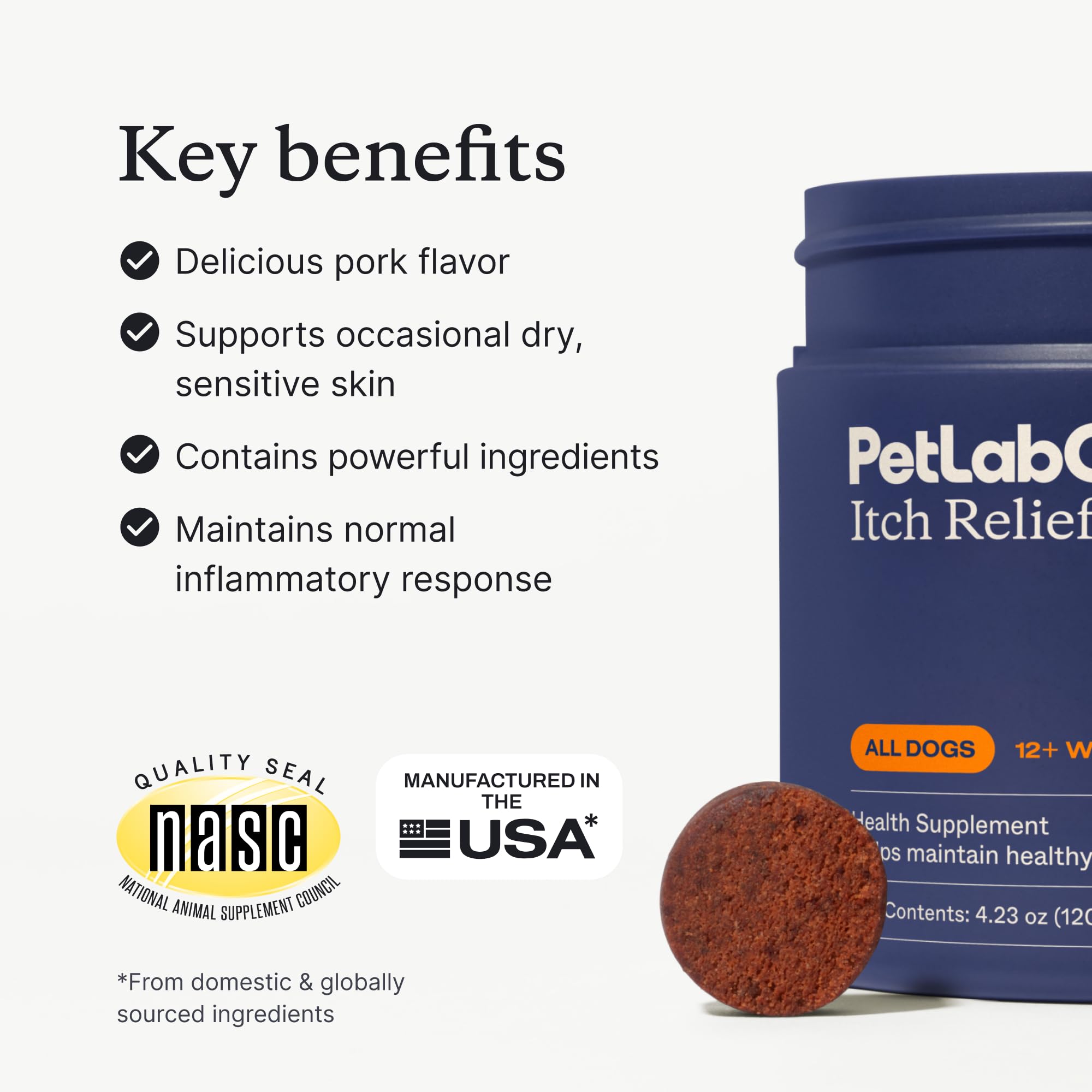 PetLab Co. masticable en mano humana ilustrando tamaño y fácil dosificación