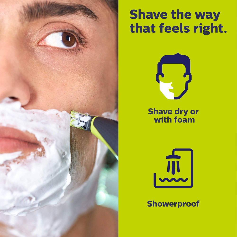 Philips OneBlade QP2520 bajo agua demostrando limpieza rápida y sin complicaciones