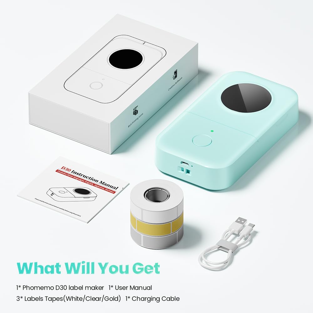 Phomemo D30 junto a un teléfono para comparar tamaño y portabilidad