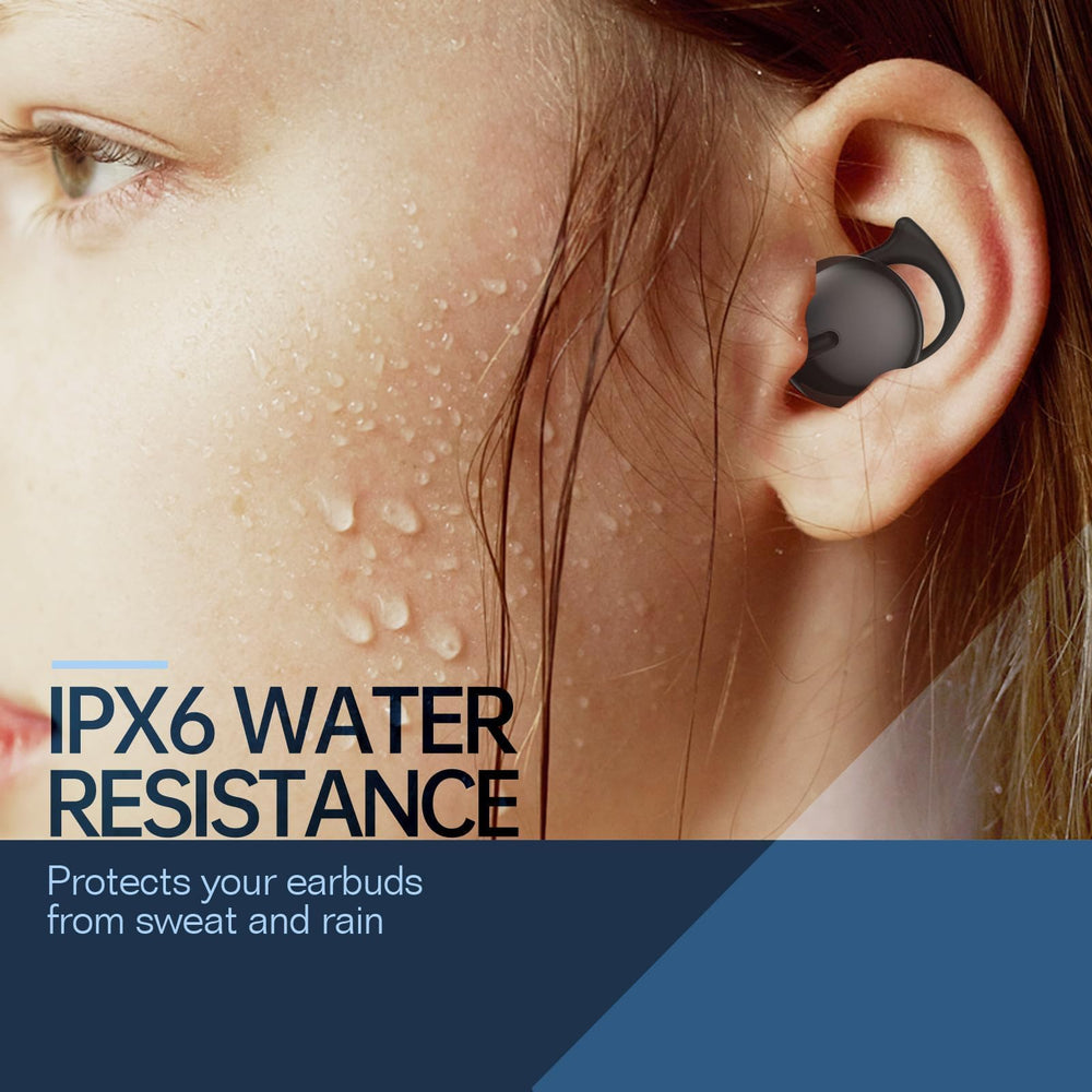 Piegricdiat auriculares en agua demostrando resistencia IPX6 en deporte