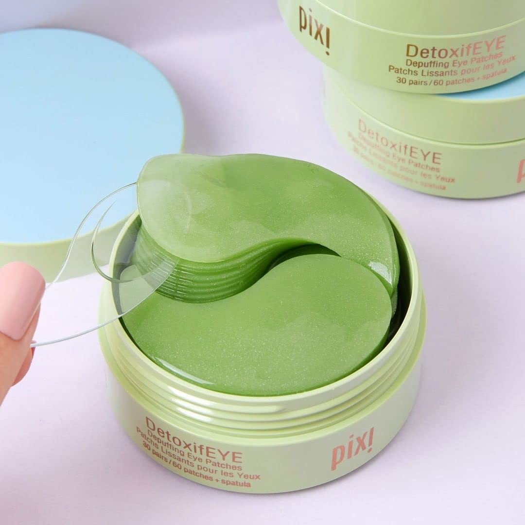 Pixi parche en primer plano mostrando adhesión y efecto refrescante
