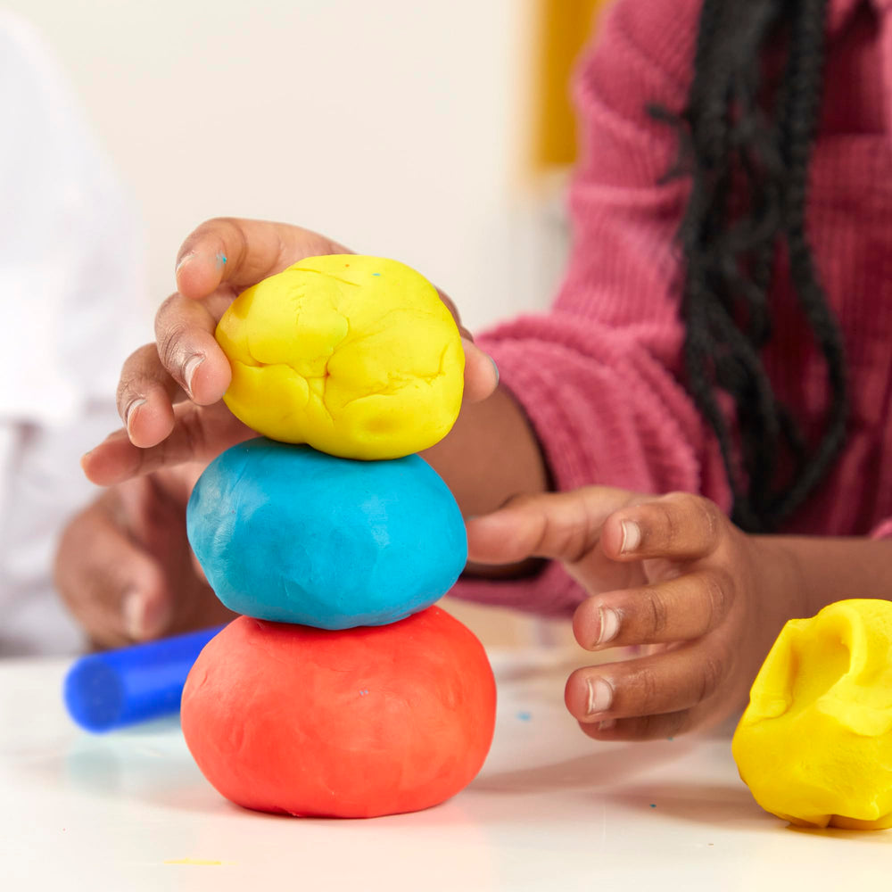Play-Doh envase cerrado guardado correctamente para conservar