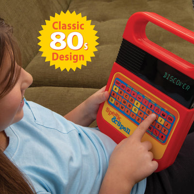 PlayMonster Speak & Spell detalle del teclado con letras grandes, facilita el aprendizaje táctil