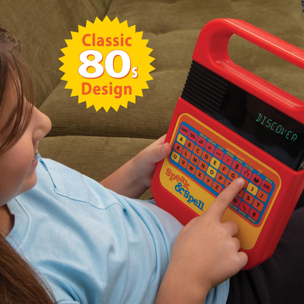 PlayMonster Speak & Spell detalle del teclado con letras grandes, facilita el aprendizaje táctil