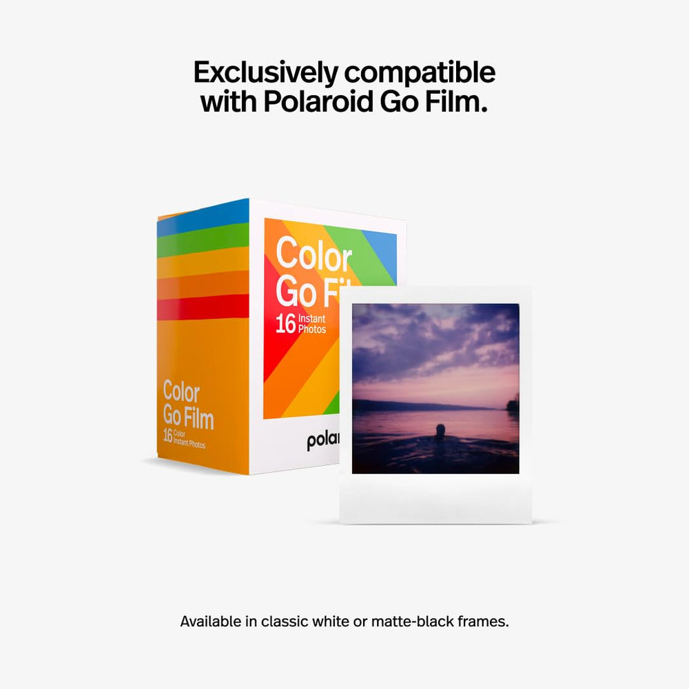 Polaroid Go en mano para comparar tamaño y portabilidad