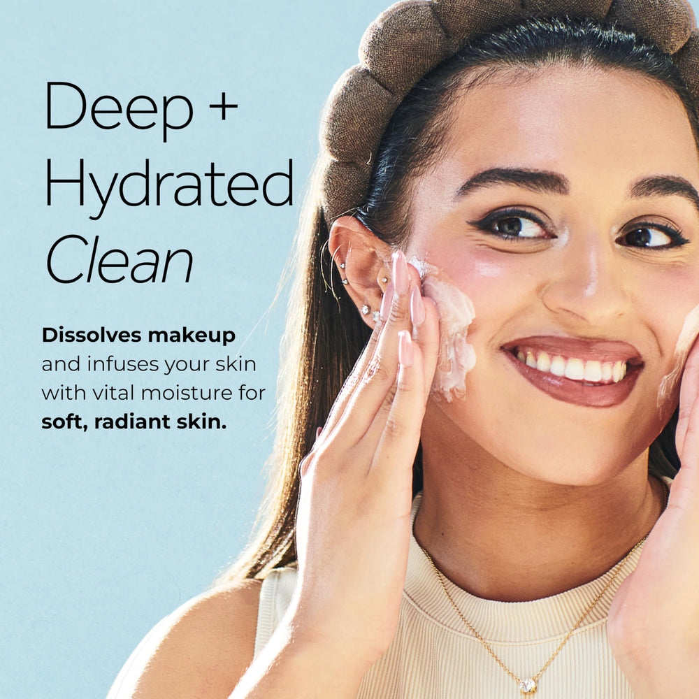 POND'S envase junto a una regla para comparar tamaño y duración del producto