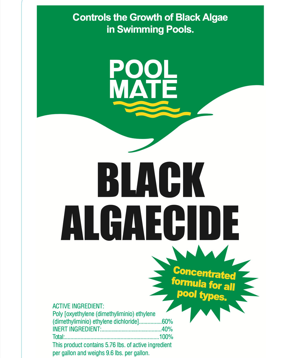 Pool Mate detalle del líquido al verter, concentrado visible para dosificación precisa