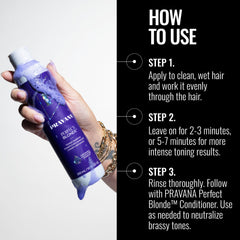 Pravana aplicado en cabello bajo la ducha mostrando aplicación práctica