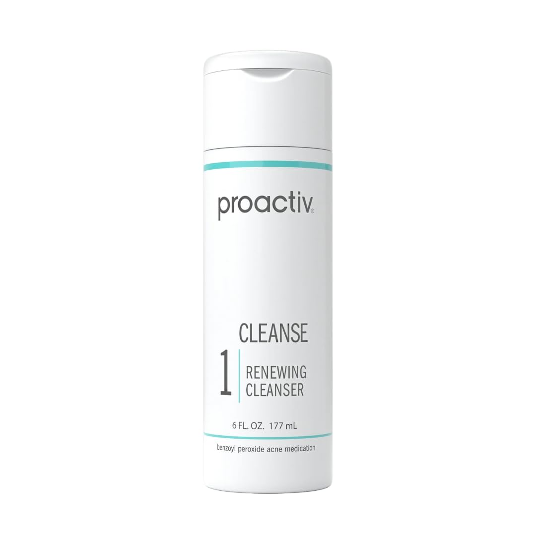 Proactiv front packaging showing label and benefits for clear skin