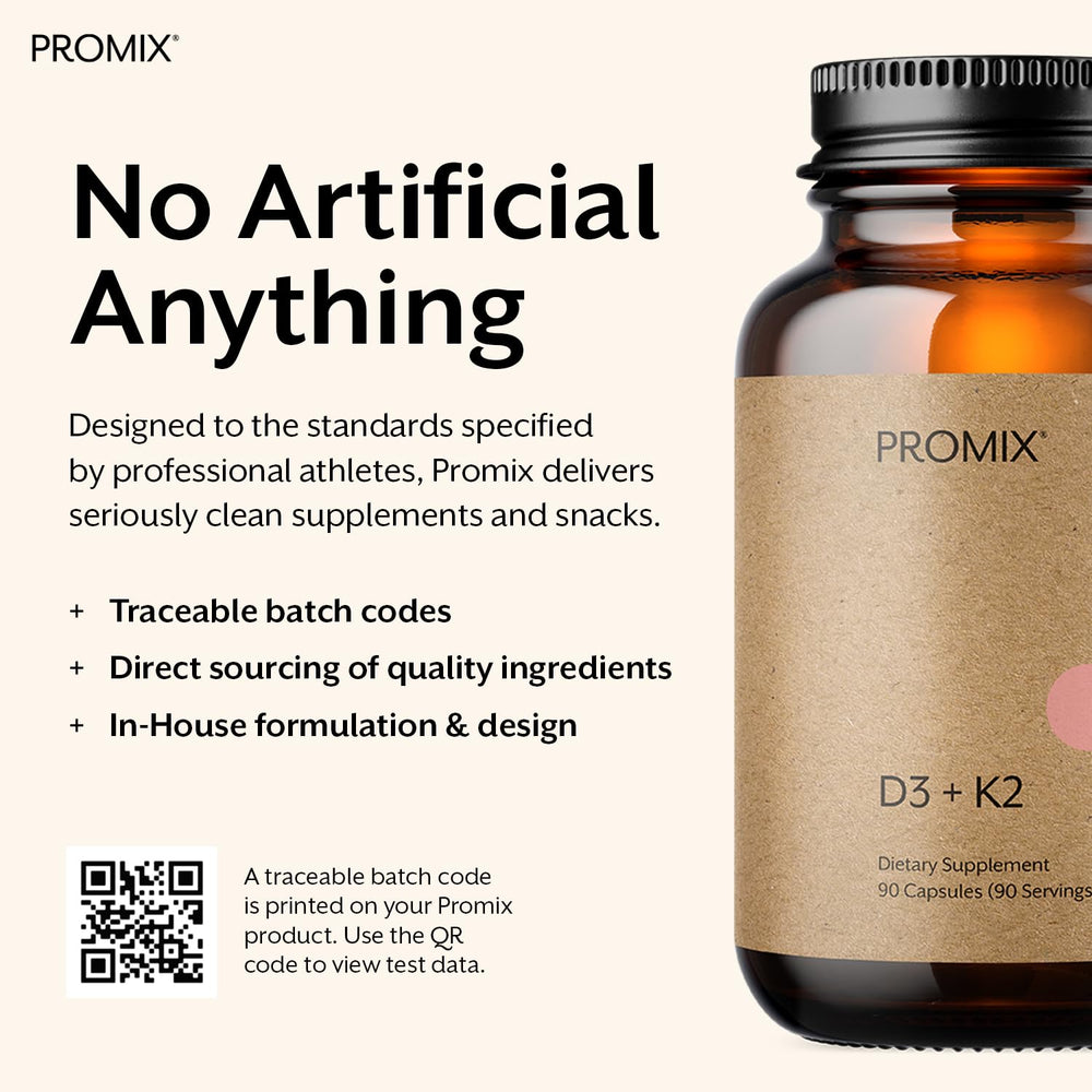 Frasco ProMix D3 K2 comparado con mano para mostrar tamaño y cantidad