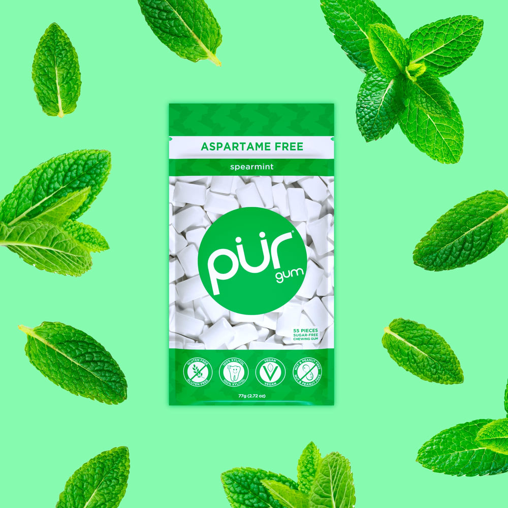 PUR Gum close-up of individual spearmint piece showing texture and chew appeal