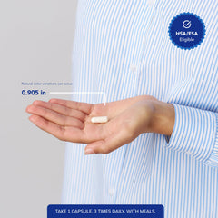 Pure Encapsulations cápsulas en mano para comparar tamaño y dosificación
