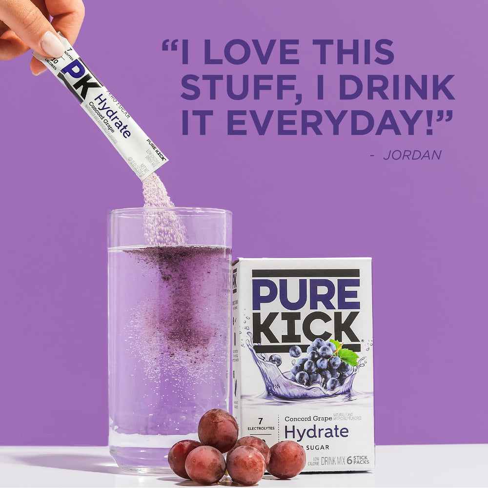 PURE KICK en ambiente de gimnasio con botella destacando impulso de energía y rehidratación