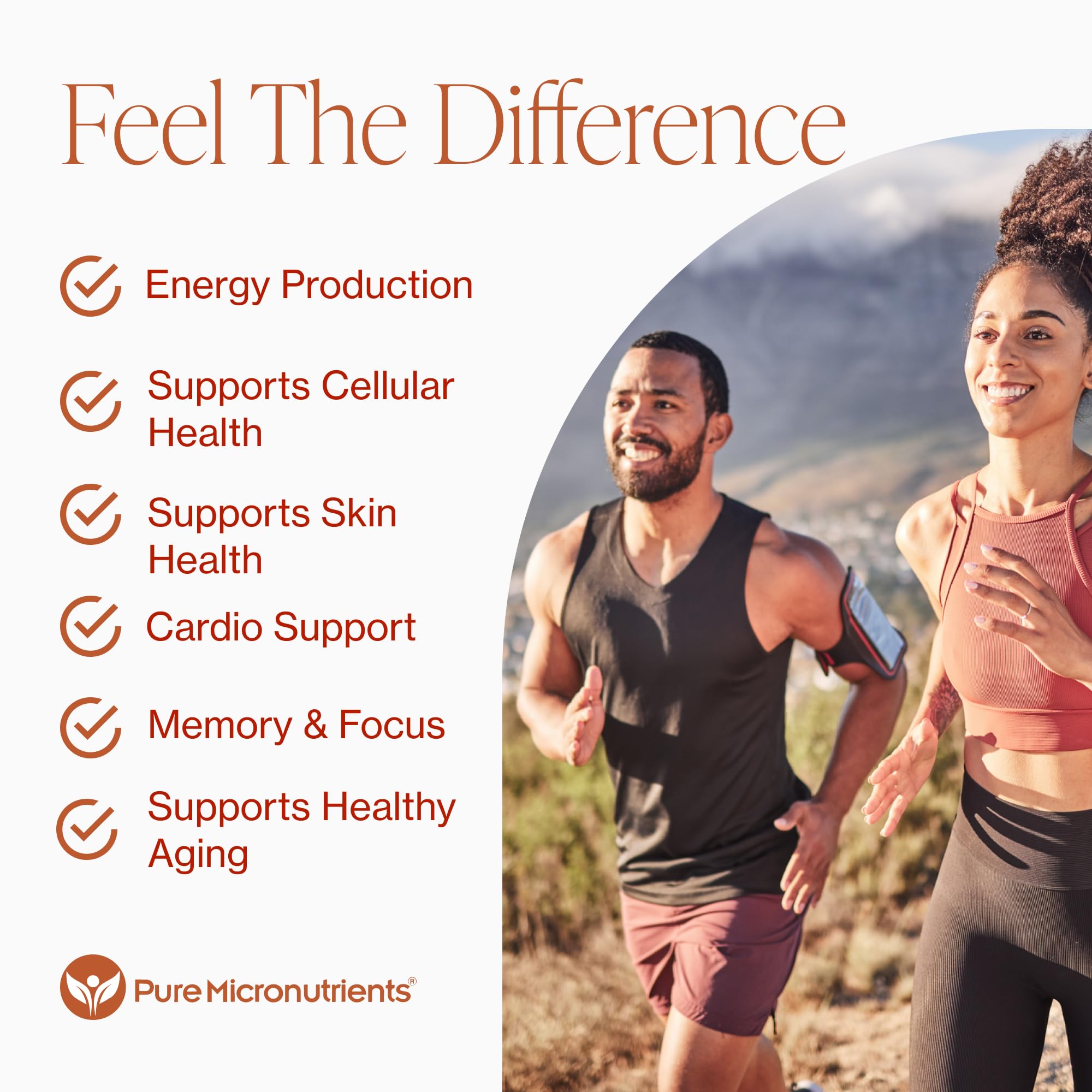 Pure Micronutrients cápsulas en mano mostrando tamaño y facilidad