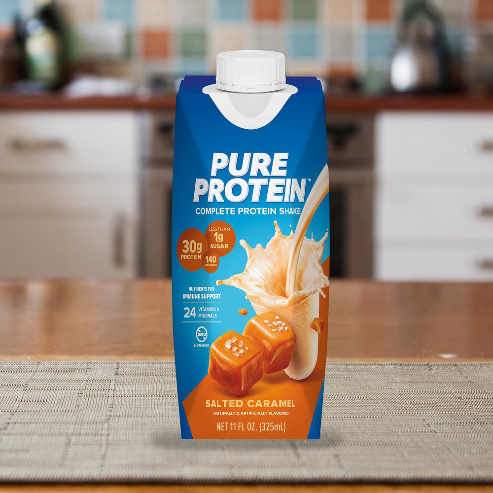 Pure Protein bebida en mesa de desayuno como opción rápida y nutritiva