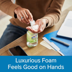 Purell uso en manos en oficina para higiene rápida y práctica