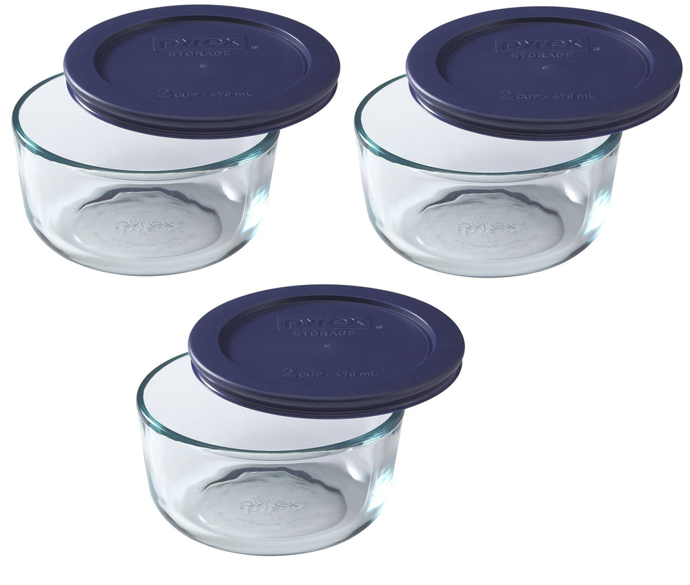 Pyrex tazón frontal con tapa azul mostrando cierre seguro y conservación práctica