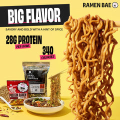 Ramen Bae fideos stir-fry listos en sartén con toppings, realza saciedad