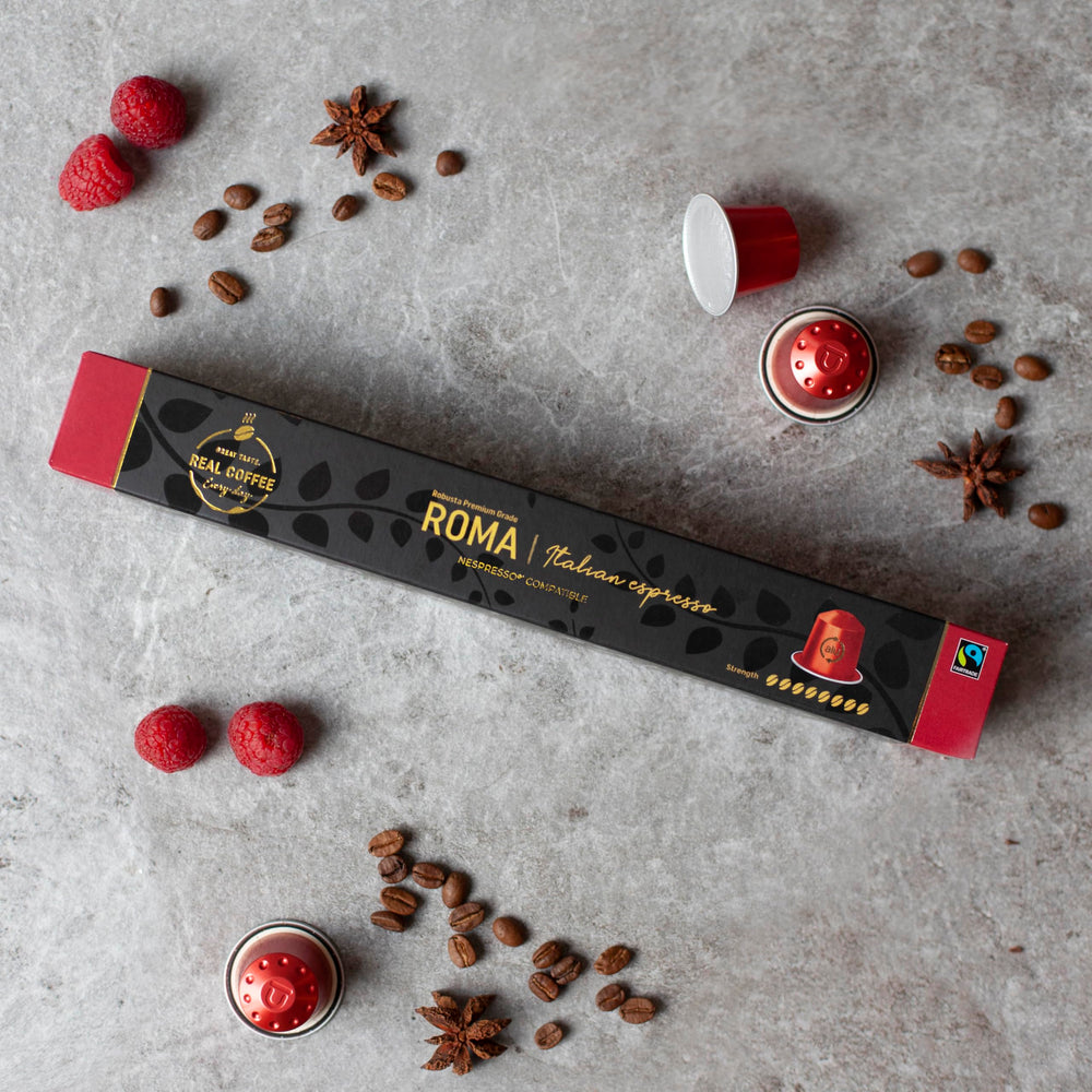 Nueve variedades de cápsulas REAL COFFEE dispuestas, facilita selección de sabores para cada momento