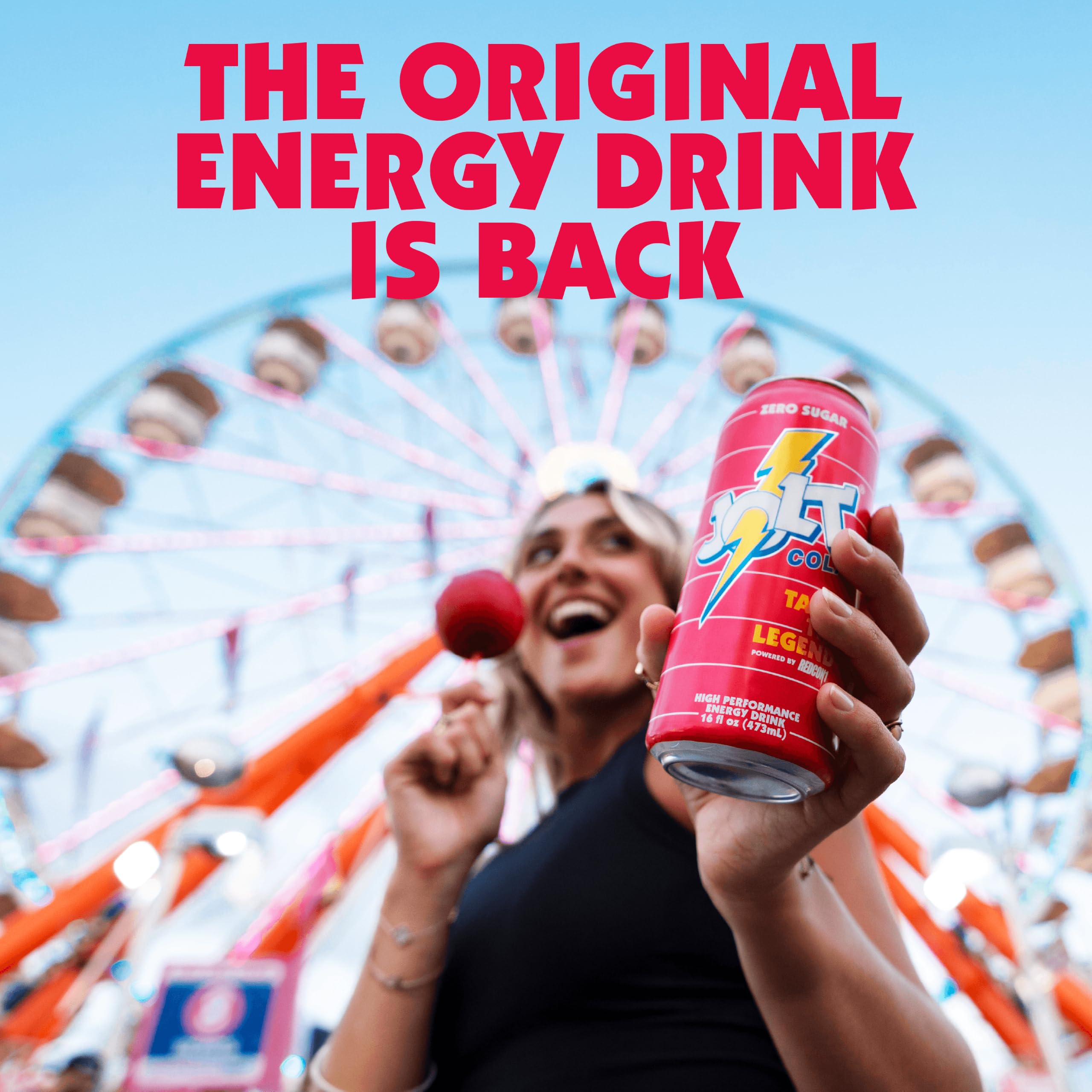 REDCON1 JOLT Cola bebida en ambiente activo mostrando energía y enfoque