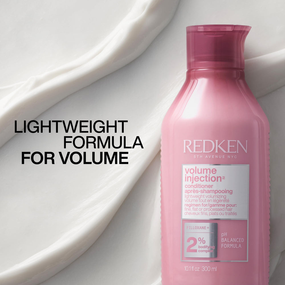 Redken peinado voluminoso en ambiente cotidiano mostrando movimiento