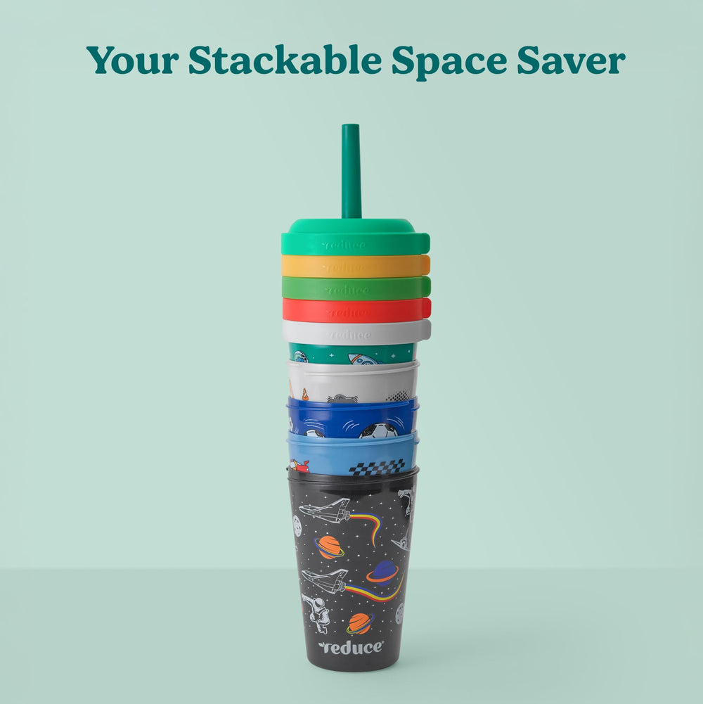 REDUCE GoGo's vaso en portavasos de coche demostrando ajuste estable en viajes