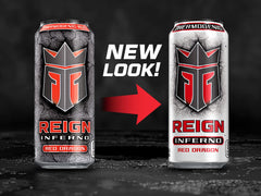 REIGN Inferno lata junto a una mancuerna para comparar tamaño práctico