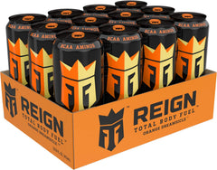 Reign lata junto a pesas en gimnasio para energía preentreno