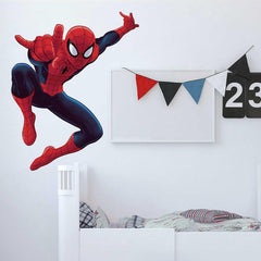 RoomMates vinilo Spider-Man instalado en cuarto infantil, aporta decoración temática rápida