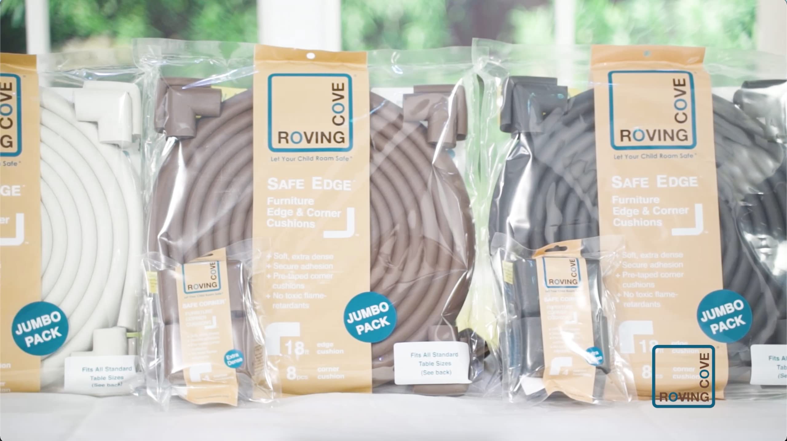 Roving Cove ambiente familiar con bebé interactuando seguro alrededor del mueble
