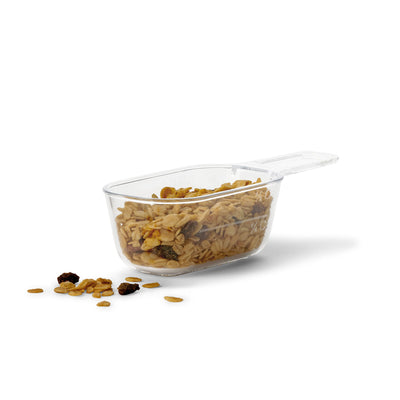 Rubbermaid Brilliance resisting a drop showing shatter-resistant Tritan durability