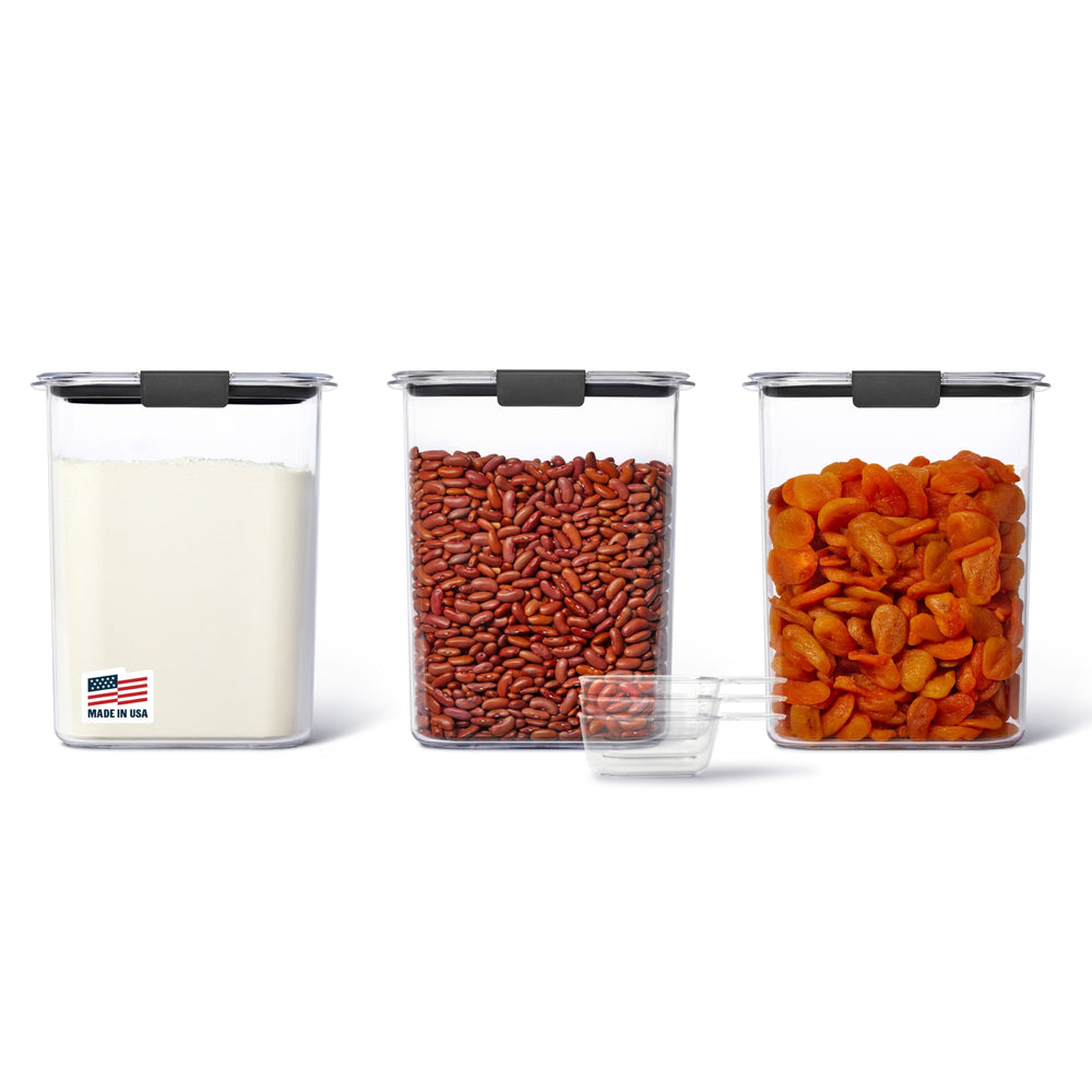 Rubbermaid Brilliance front view showing clear containers and lids for easy identification