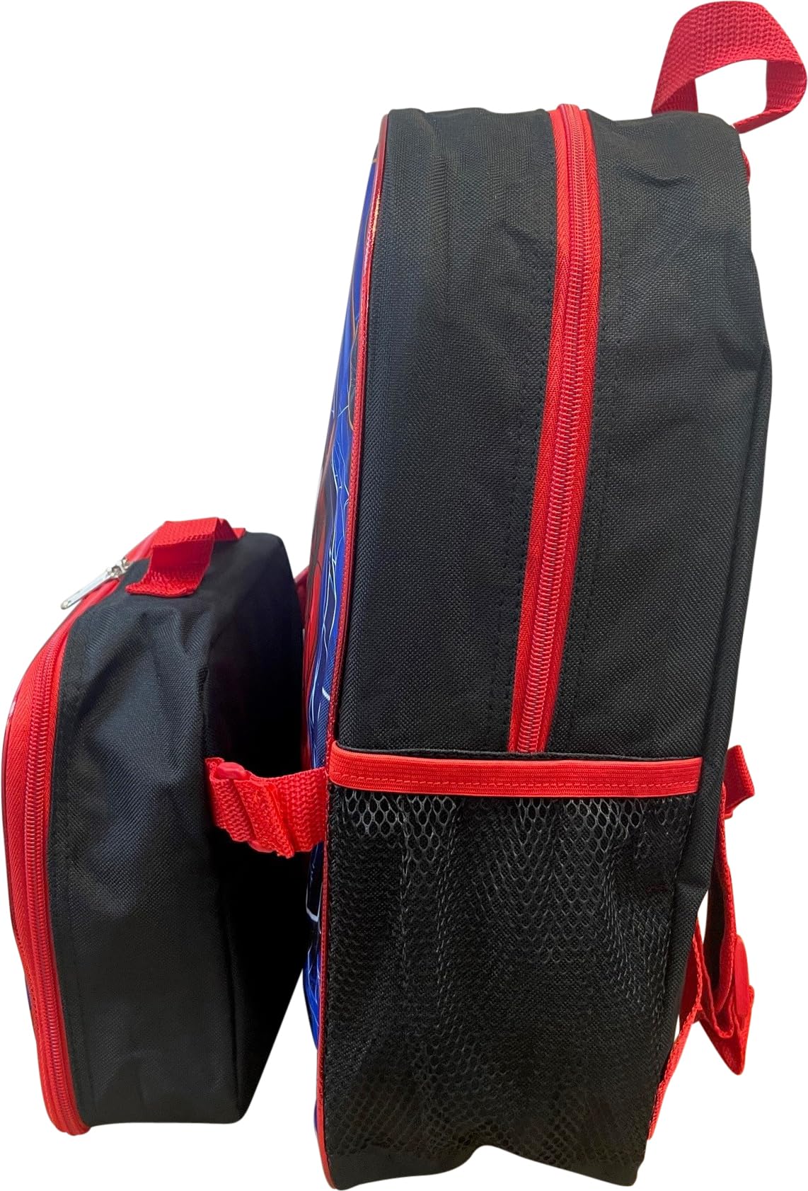 Ruz mochila en uso escolar con niño para estilo y funcionalidad