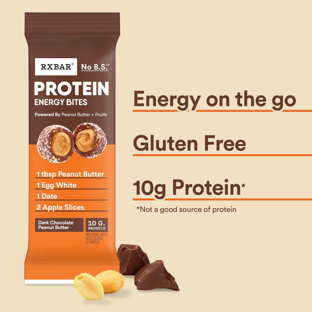 RXBAR bocado junto a la mano para comparar tamaño y porción práctica
