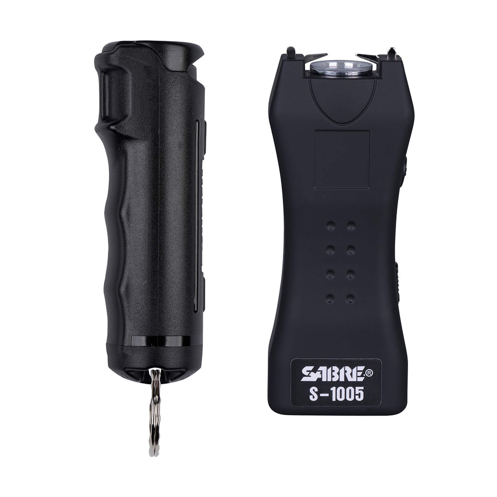 SABRE kit frontal mostrando spray y pistola eléctrica, listo para protección diaria