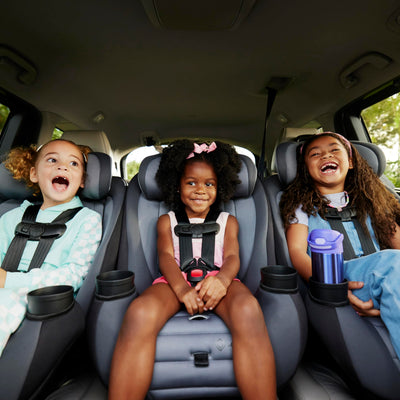 Safety 1st Ellaris removable cup holders keep snacks organized