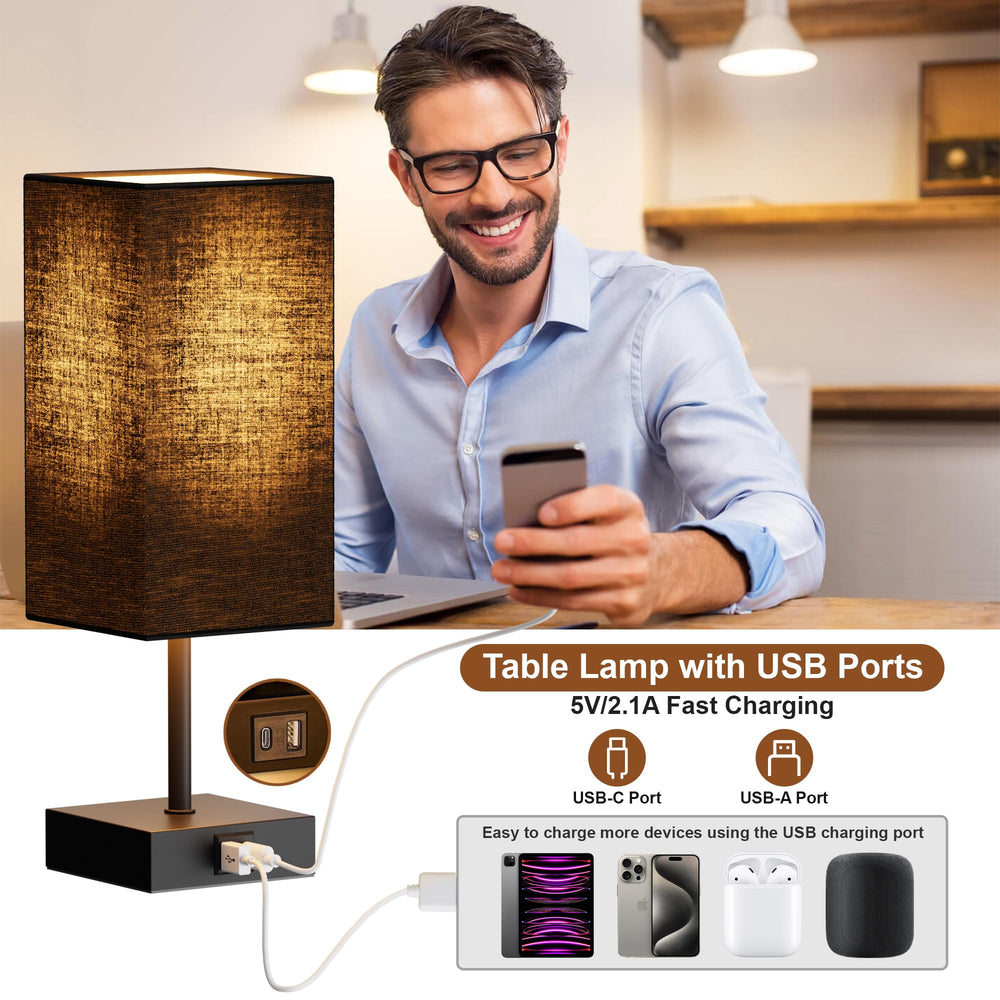 Sailstar base con puerto USB-C y USB-A para cargar dispositivos junto a la lámpara