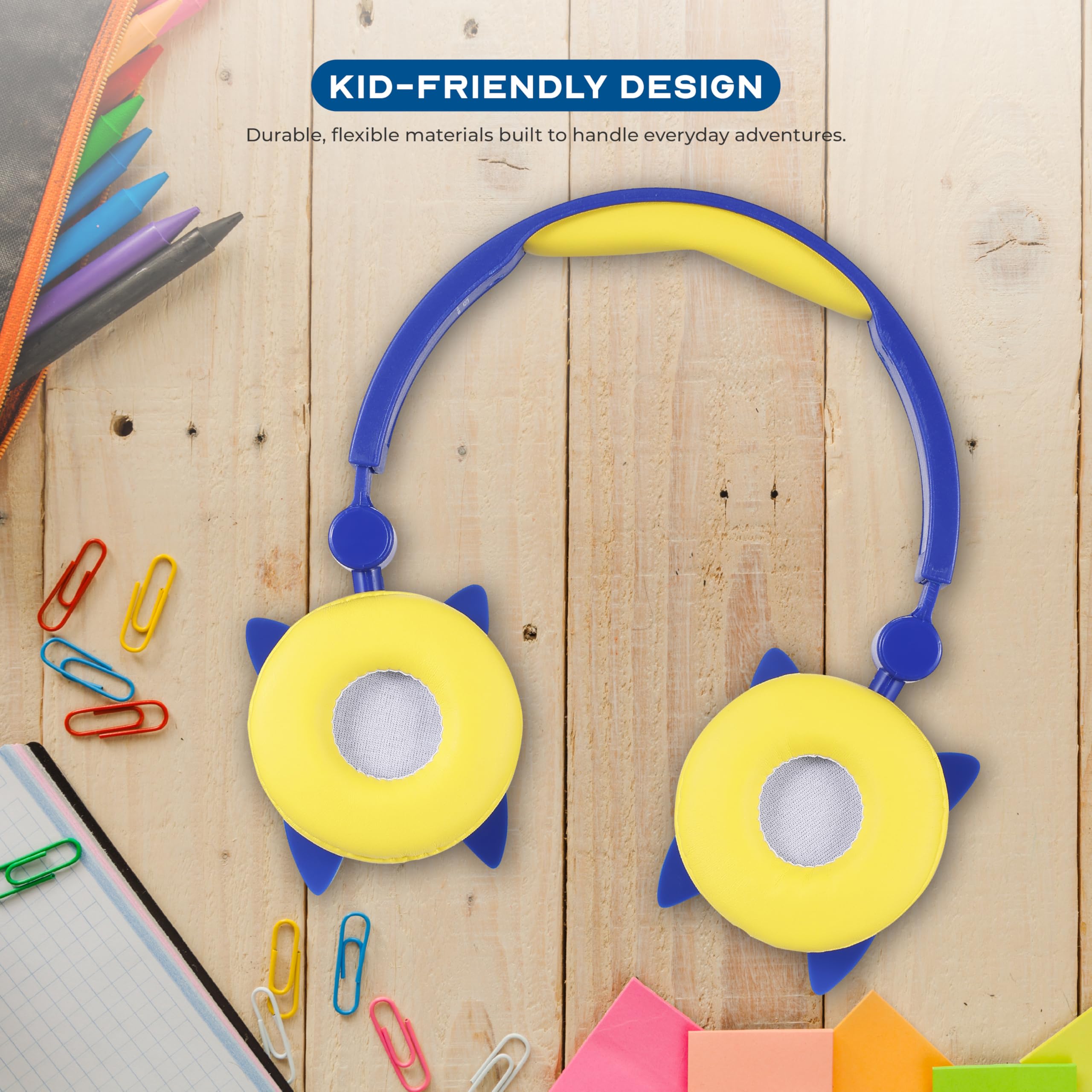 Sakar Sonic niño en clase usando auriculares con volumen controlado