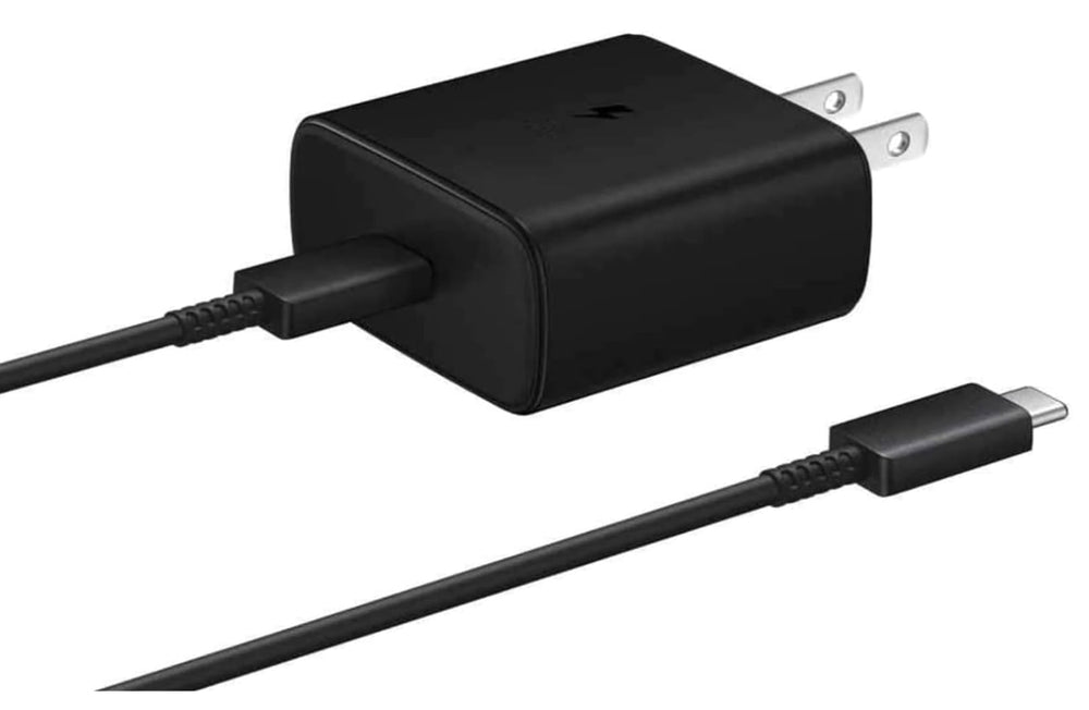 Samsung cargador 45W frontal mostrando diseño compacto y carga rápida