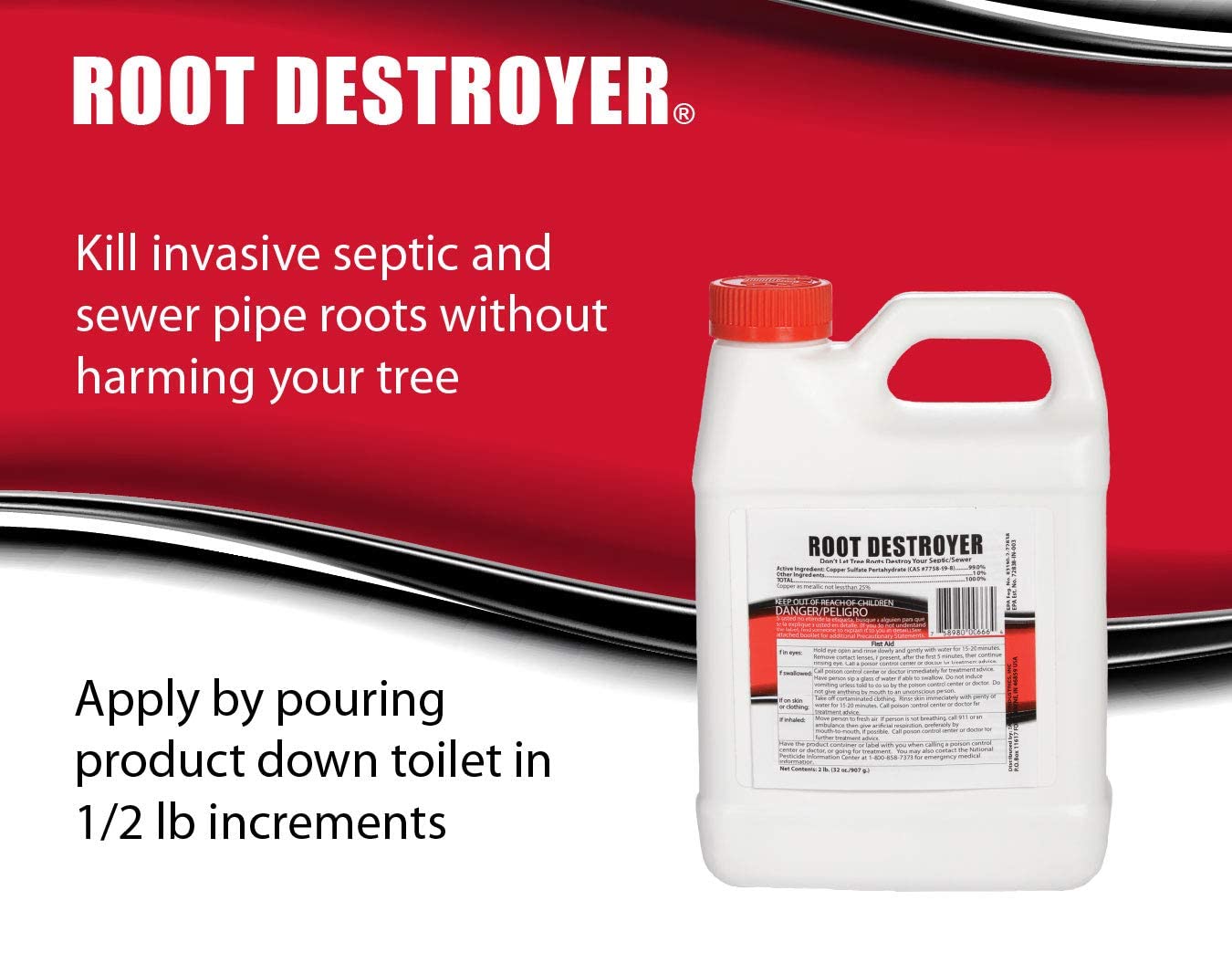 Sanco Industries vertiendo Root Destroyer en inodoro para aplicación segura y dirigida