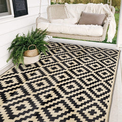 SAND MINE alfombra frontal 5x8 ft mostrando diseño reversible y utilidad
