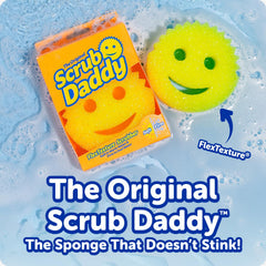 Primer plano de la espuma FlexTexture de Scrub Daddy que muestra su textura y capacidad de frotado