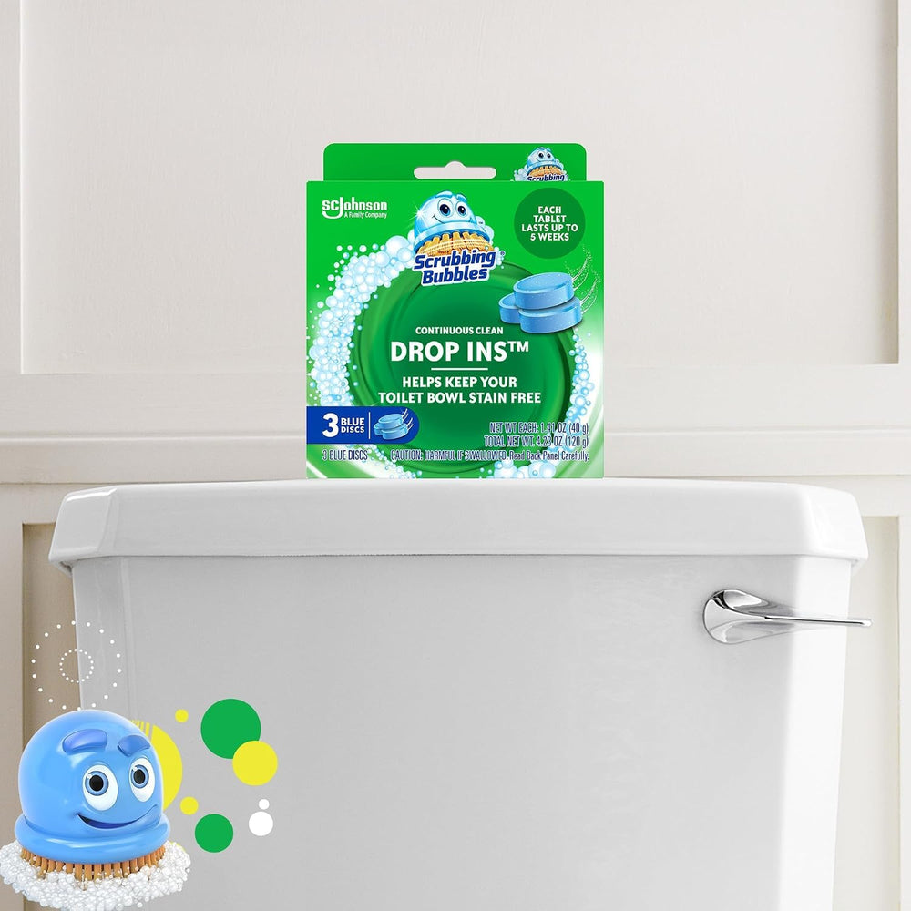 Scrubbing Bubbles familia usando baño mostrando conveniencia del producto