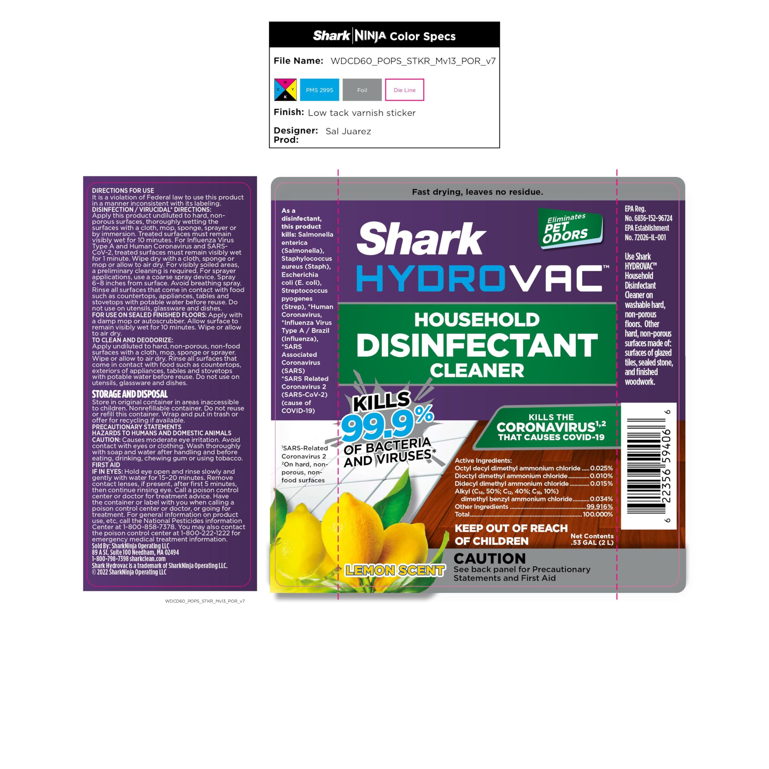 Shark HydroVac en acción con la solución desinfectante aplicada en piso