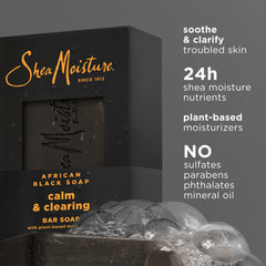 Shea Moisture barra en uso bajo la ducha ofreciendo limpieza calmante